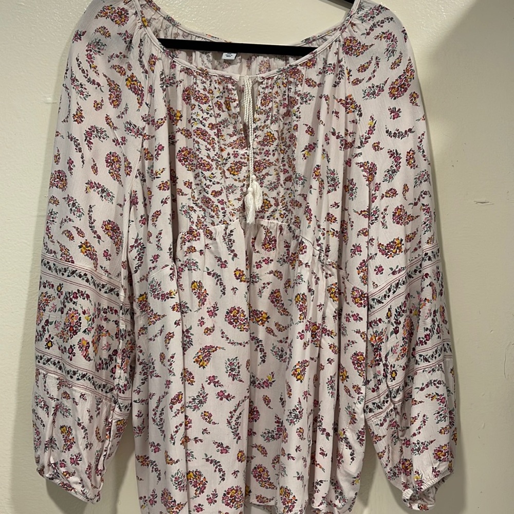 Old Navy top. XXL